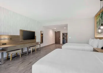 Best Western Plus Winter Haven Inn & Suites hotel thumbnail 7