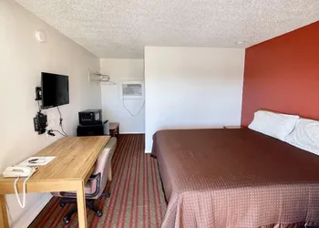 Red River Inn hotel thumbnail 3