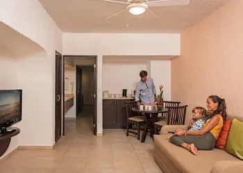 Laguna Suites hotel thumbnail 7