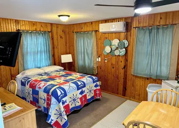 Driftwood Resort Bull Shoals hotel thumbnail 2