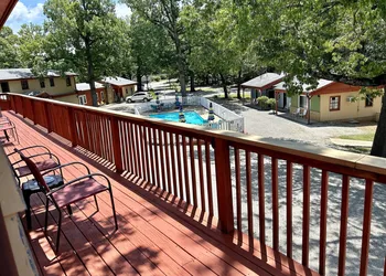 Driftwood Resort Bull Shoals hotel thumbnail 7