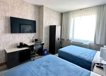 Super 8 By Wyndham Brooklyn Pennsylvania Ave hotel thumbnail 4