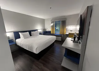 Microtel Inn & Suites By Wyndham Rehoboth Beach hotel thumbnail 4