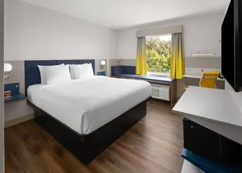 Microtel Inn & Suites By Wyndham Rehoboth Beach hotel thumbnail 5
