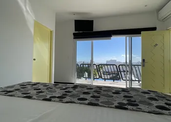 WIN DAY Playa - Hotel Express hotel thumbnail 8