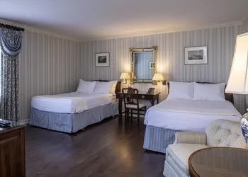 Baywood Conference Center hotel thumbnail 4