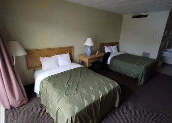 Richland Inn hotel thumbnail 3