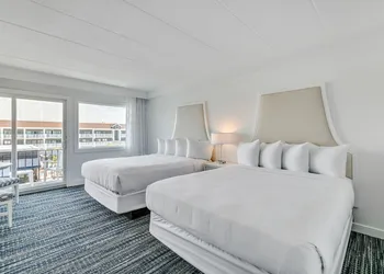 ICONA Windrift hotel thumbnail 5