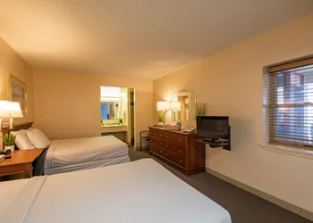 Tahiti Inn hotel thumbnail 6