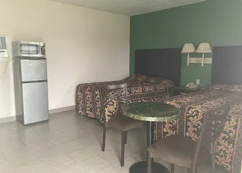 Capri motel hotel thumbnail 4