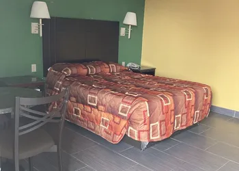 Capri motel hotel thumbnail 8