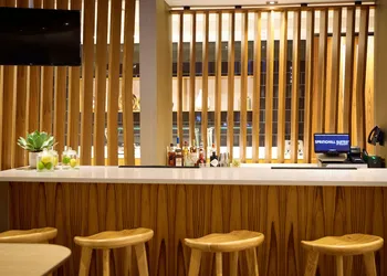 Springhill Suites By Marriott Medford Airport hotel thumbnail 5