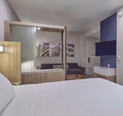 Springhill Suites By Marriott Medford Airport hotel detail image 7