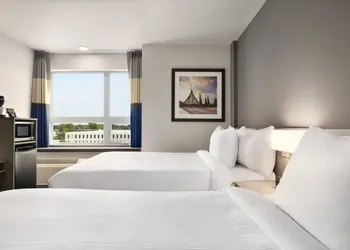 Microtel Inn & Suites By Wyndham Boisbriand hotel thumbnail 5