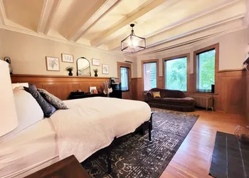 Historic GG Barnum Mansion by Heirloom Boutique Collection hotel thumbnail 3
