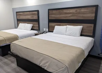 Captain Suites hotel thumbnail 3