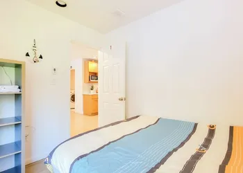 Ocean Park B&B hotel thumbnail 5
