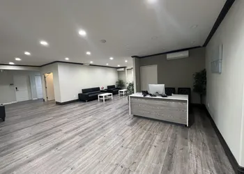 Aspire Inn & Suites Orange hotel thumbnail 3