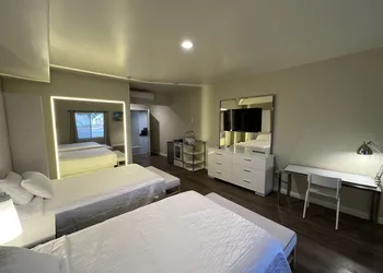 Aspire Inn & Suites Orange hotel thumbnail 8