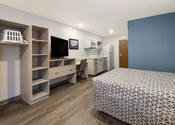 Woodspring Suites Wixom - Novi hotel thumbnail 8