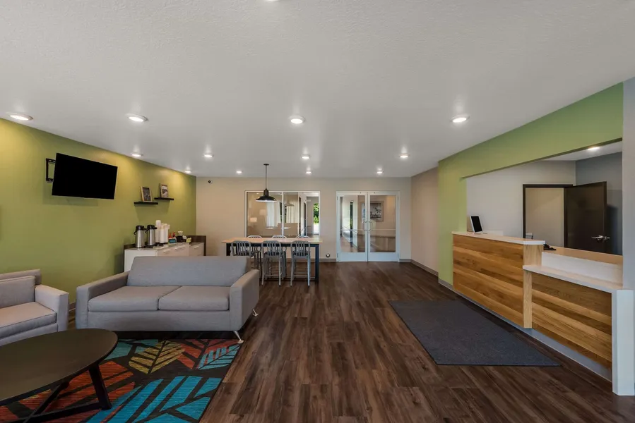Woodspring Suites West Palm Beach hotel detail image 2
