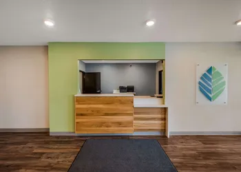 Woodspring Suites West Palm Beach hotel thumbnail 3