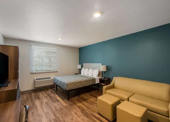 Woodspring Suites West Palm Beach hotel thumbnail 8