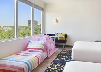 Aloft Atlanta Perimeter Center hotel thumbnail 2