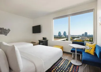 Aloft Atlanta Perimeter Center hotel thumbnail 5