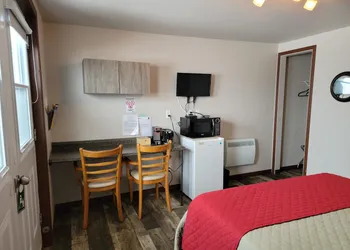 Motel Au Bord de l'eau hotel thumbnail 6
