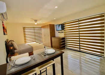 Zulim By The Spot Rentals hotel thumbnail 4