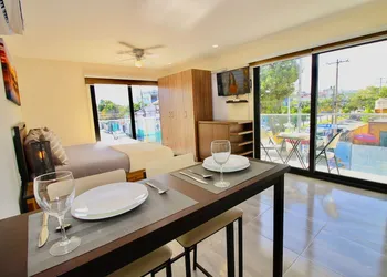 Zulim By The Spot Rentals hotel thumbnail 5