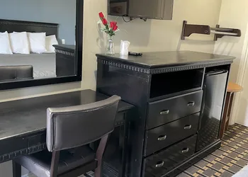 Villa Inn & Suites hotel thumbnail 4