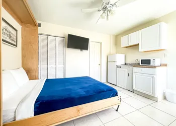 The Starfish hotel thumbnail 3