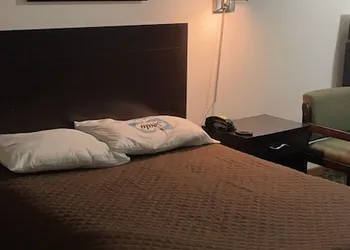 American Motel hotel thumbnail 4