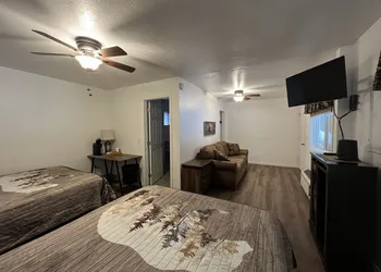 South Fork Junction Lodge & RV Park hotel thumbnail 4