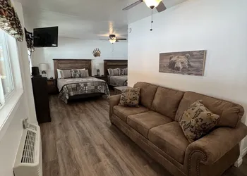 South Fork Junction Lodge & RV Park hotel thumbnail 5