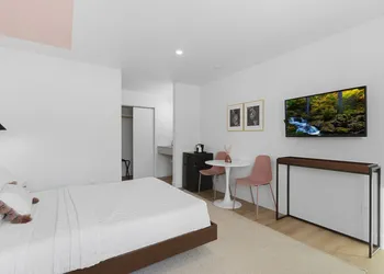 Cashmere Inn hotel thumbnail 3