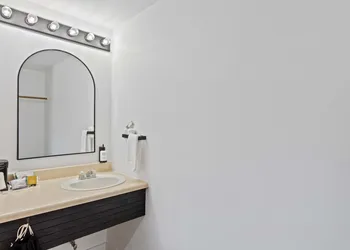 Cashmere Inn hotel thumbnail 7