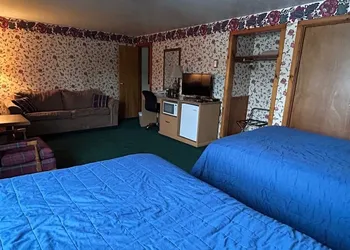 The Stevens Motel hotel thumbnail 5