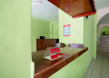 OYO Hotel Estacion,José Cardel,Parque Central Revolución hotel thumbnail 4