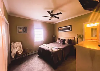 Sea Breeze Bed & Breakfast hotel thumbnail 7