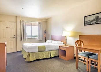 City Inn hotel thumbnail 5
