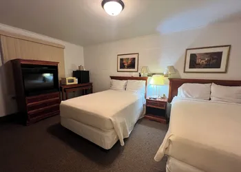 Hotel Prairie Winds Carthage Keokuk Hwy 136 hotel thumbnail 7