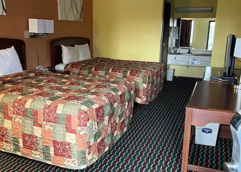 Lebanon Inn Motel hotel thumbnail 3