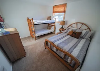 Boulder Lake Lodge hotel thumbnail 7