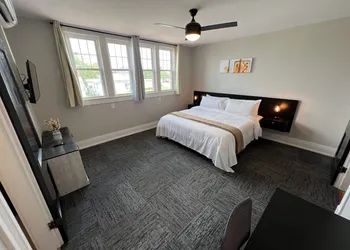 Homestay on Main by Twin Lakes Creamery hotel thumbnail 5