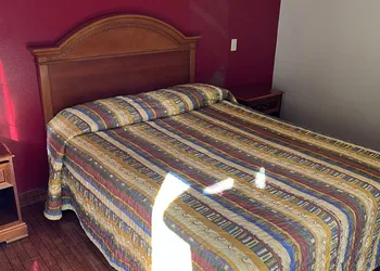 King Motel hotel thumbnail 5