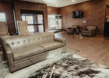 Cobblestone Hotel & Suites - Ottumwa hotel thumbnail 2