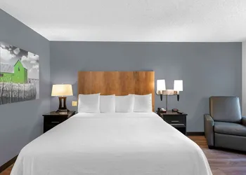 Extended Stay America Suites - Atlanta - Mcdonough hotel thumbnail 5